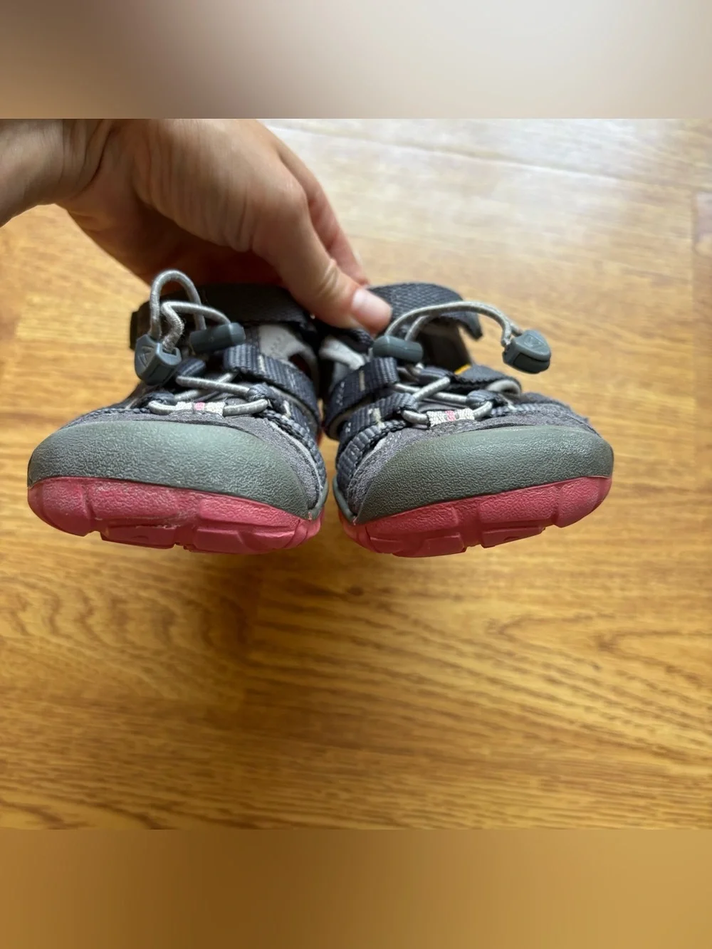 KEEN Kids Girls Sandals Gray Pink Hiking Play Durable Gorpcore Outdoors Sz 11